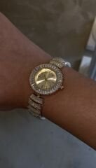 Baget kesim yuvarlak taşlı saat gold renk