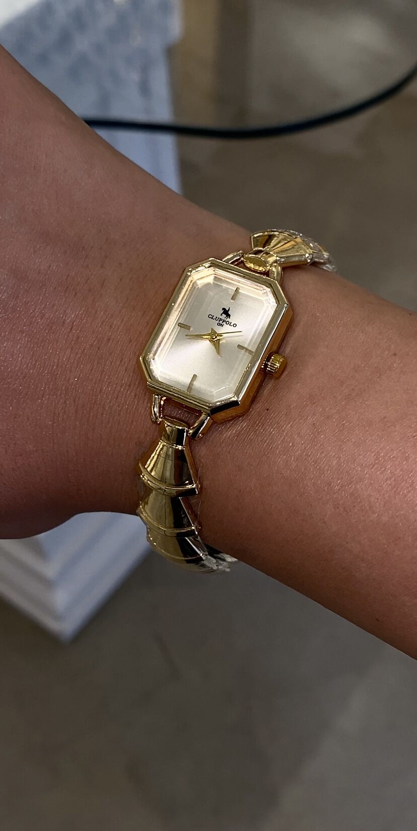 Vintage saat gold renk