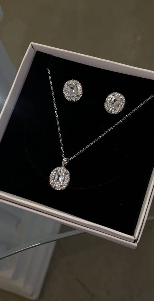 Taşlı set