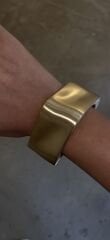 Özel seri mat kelepçe bileklik gold renk