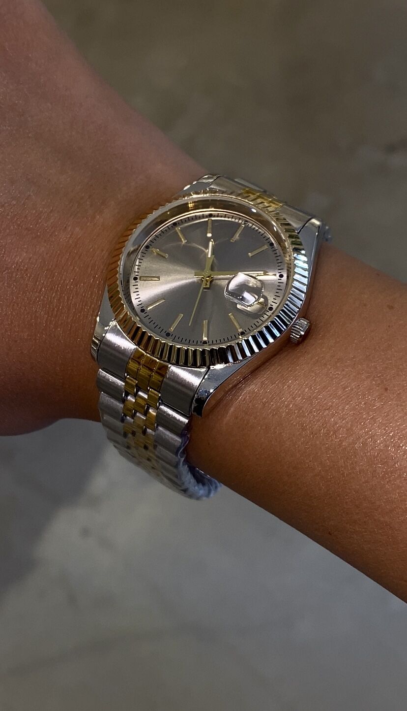 Çift renkli saat içi gri