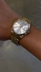 Gold renk saat içi beyaz