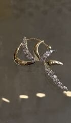 Çift renkli kıkırdak küpe