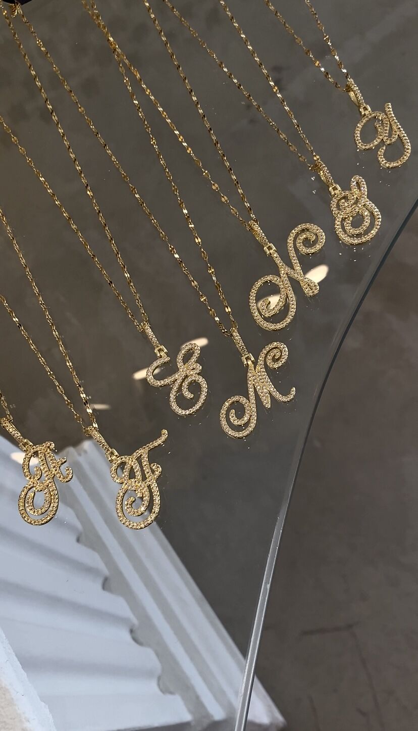 El yazısı çelik harf kolye gold renk