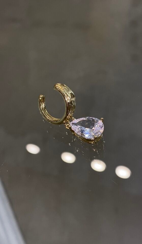 Damla kesim kıkırdak küpe gold renk
