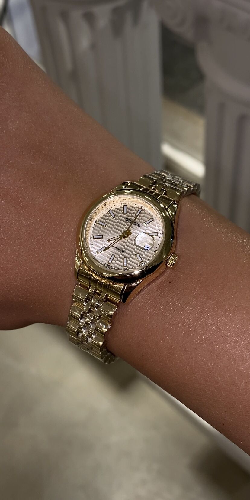 Gold renk saat içi gold