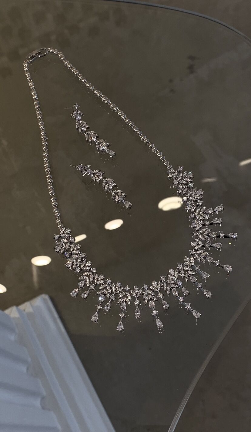 Taşlı suyolu set