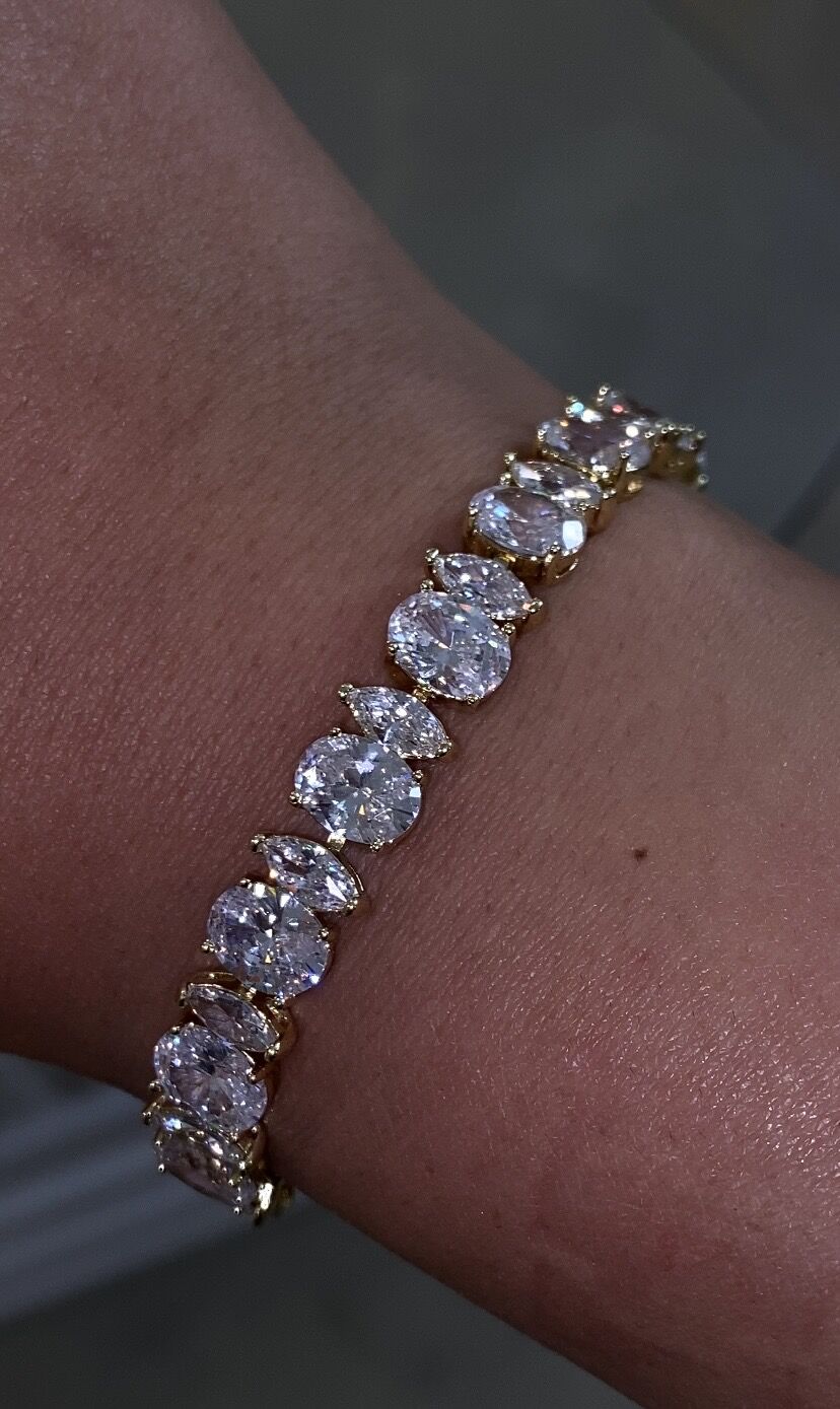 Oval kesim taşlı gold bileklik