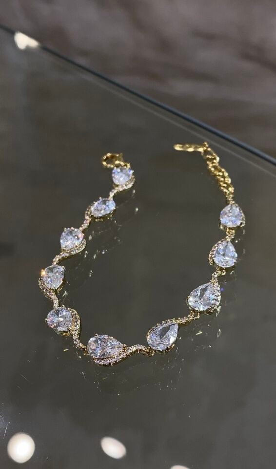 Damla kesim gold taşlı bileklik