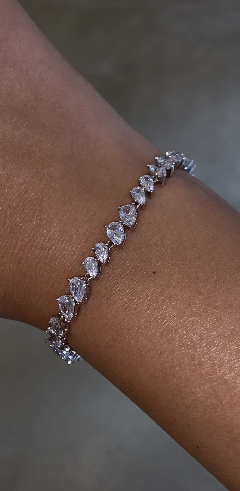 Damla kesim bileklik