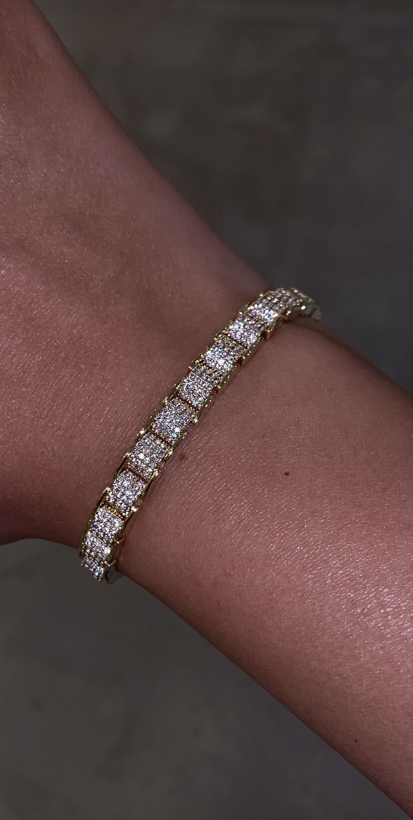 Taşlı bileklik gold renk