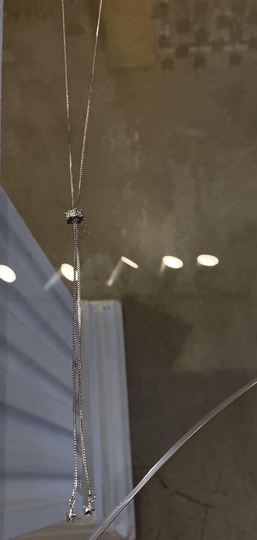 Asansörlü dekolte kolye