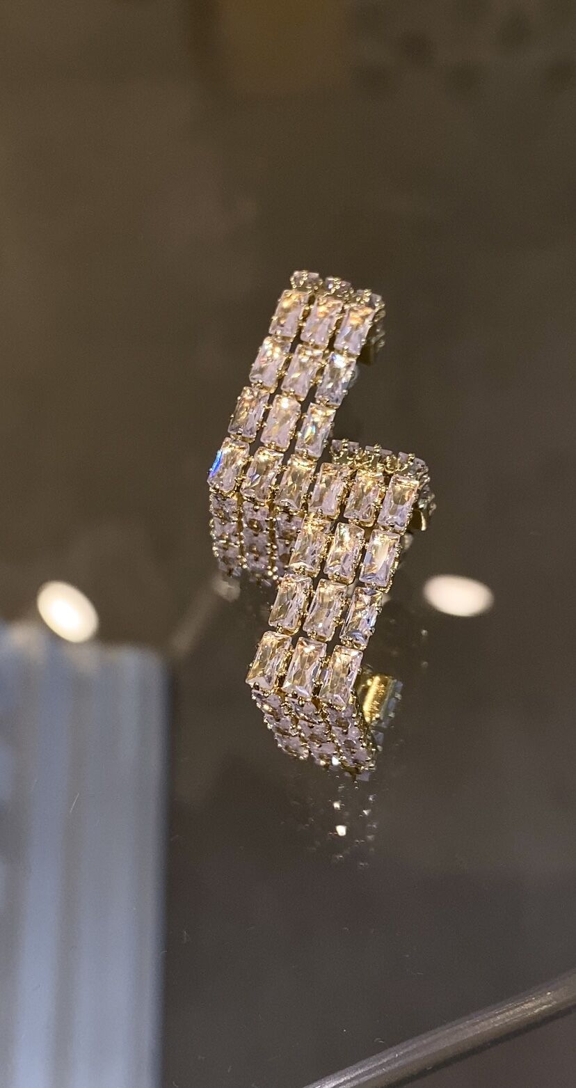 Kare kesim baget küpe gold renk