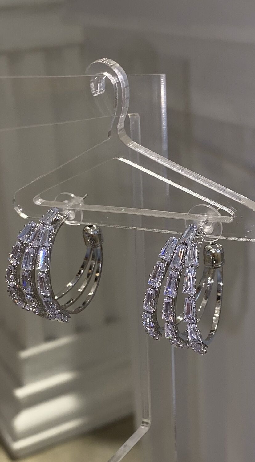 3lü görünümlü halka küpe baget kesim