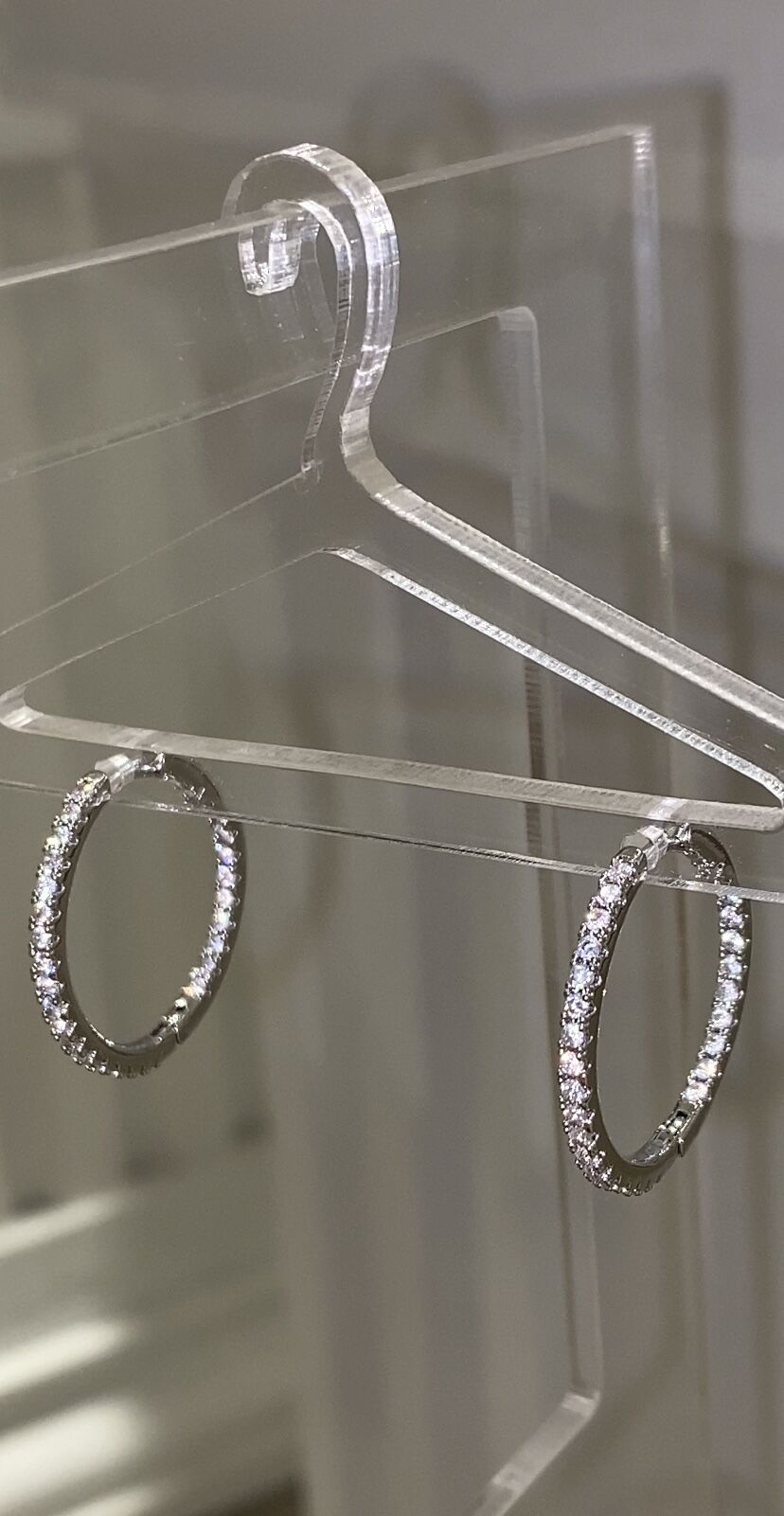 Tamtur taşlı halka küpe ince