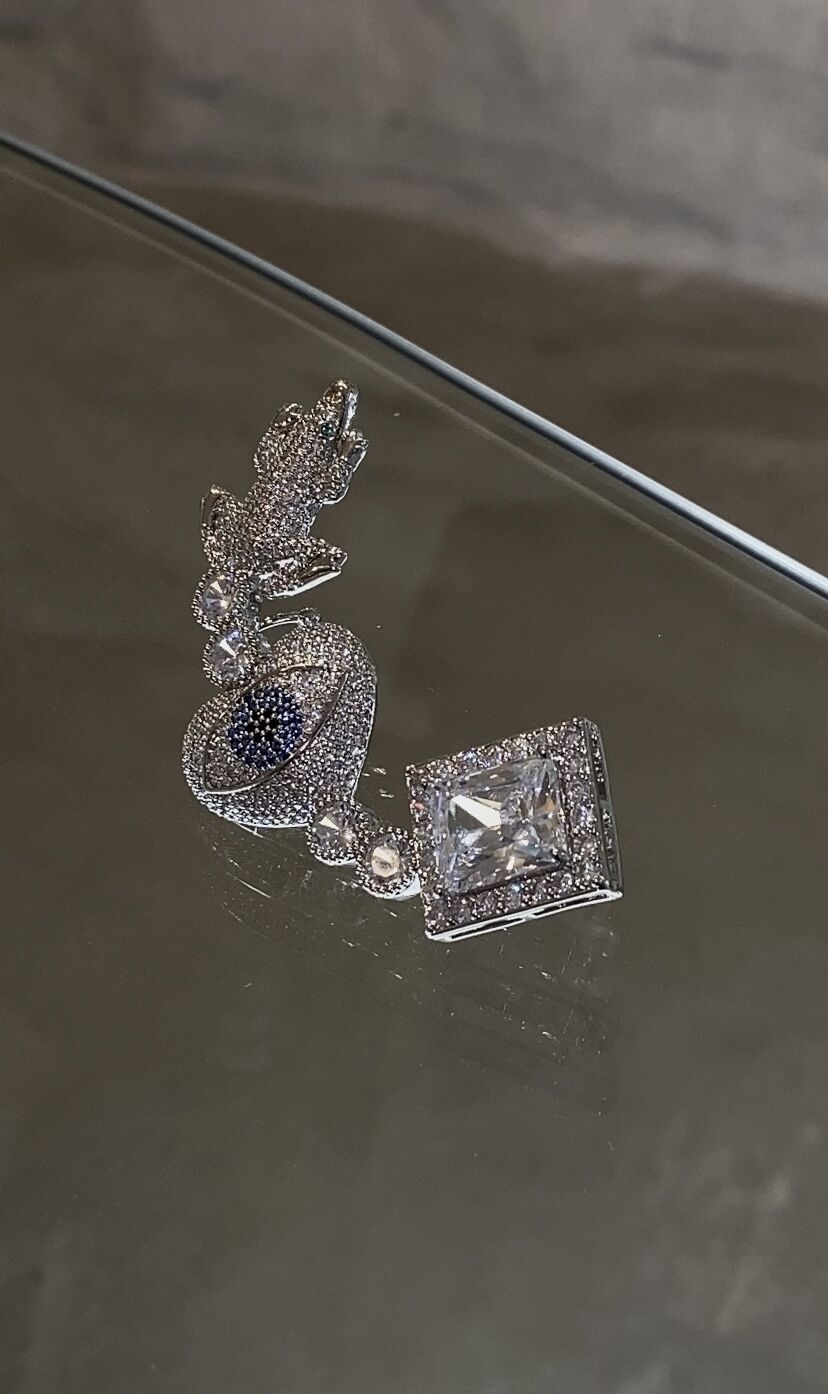 Taşlı kıkırdak küpe