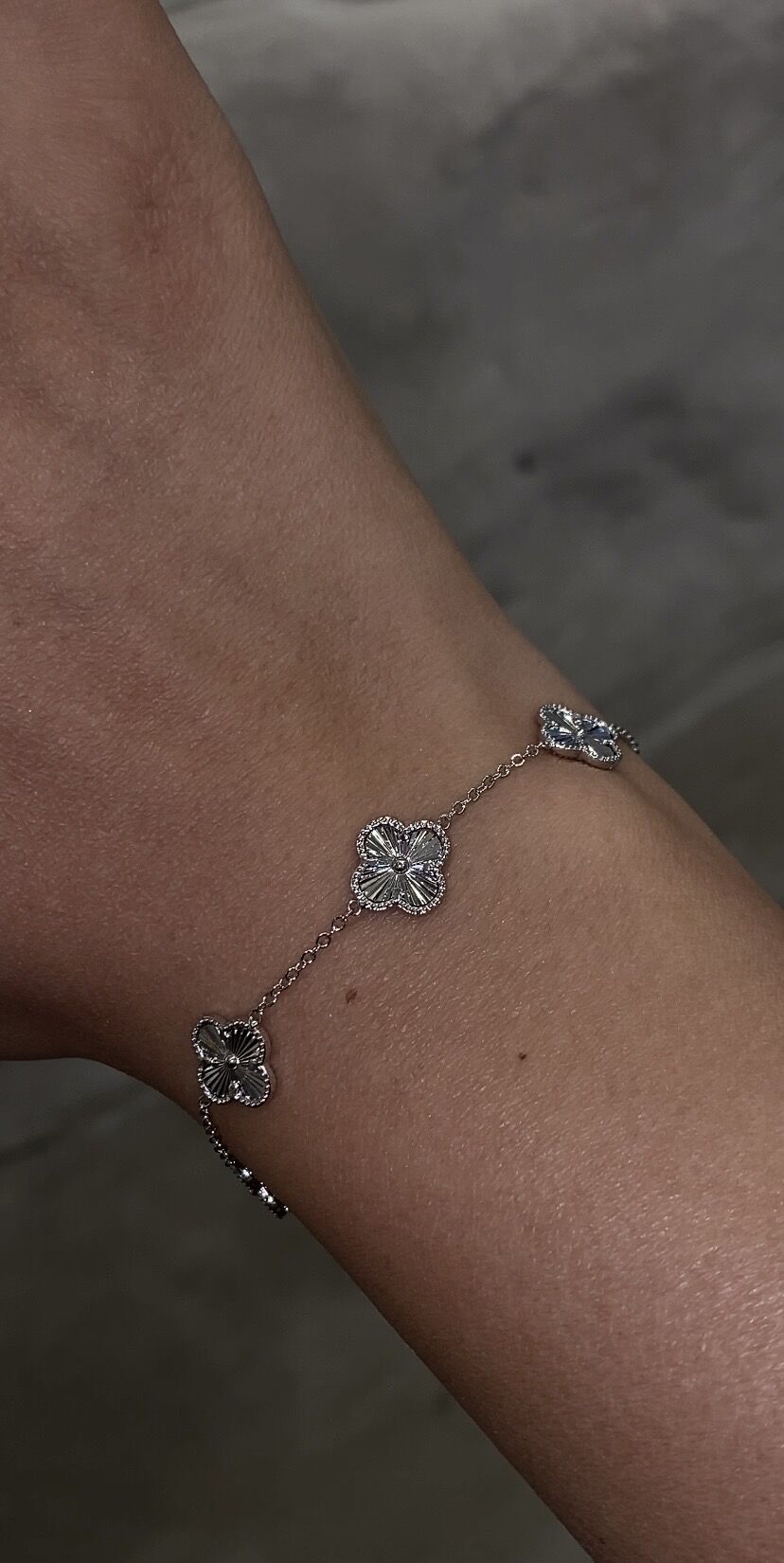 Yonca bileklik gümüş renk