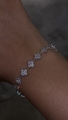 Taşlı yonca bileklik gümüş renk