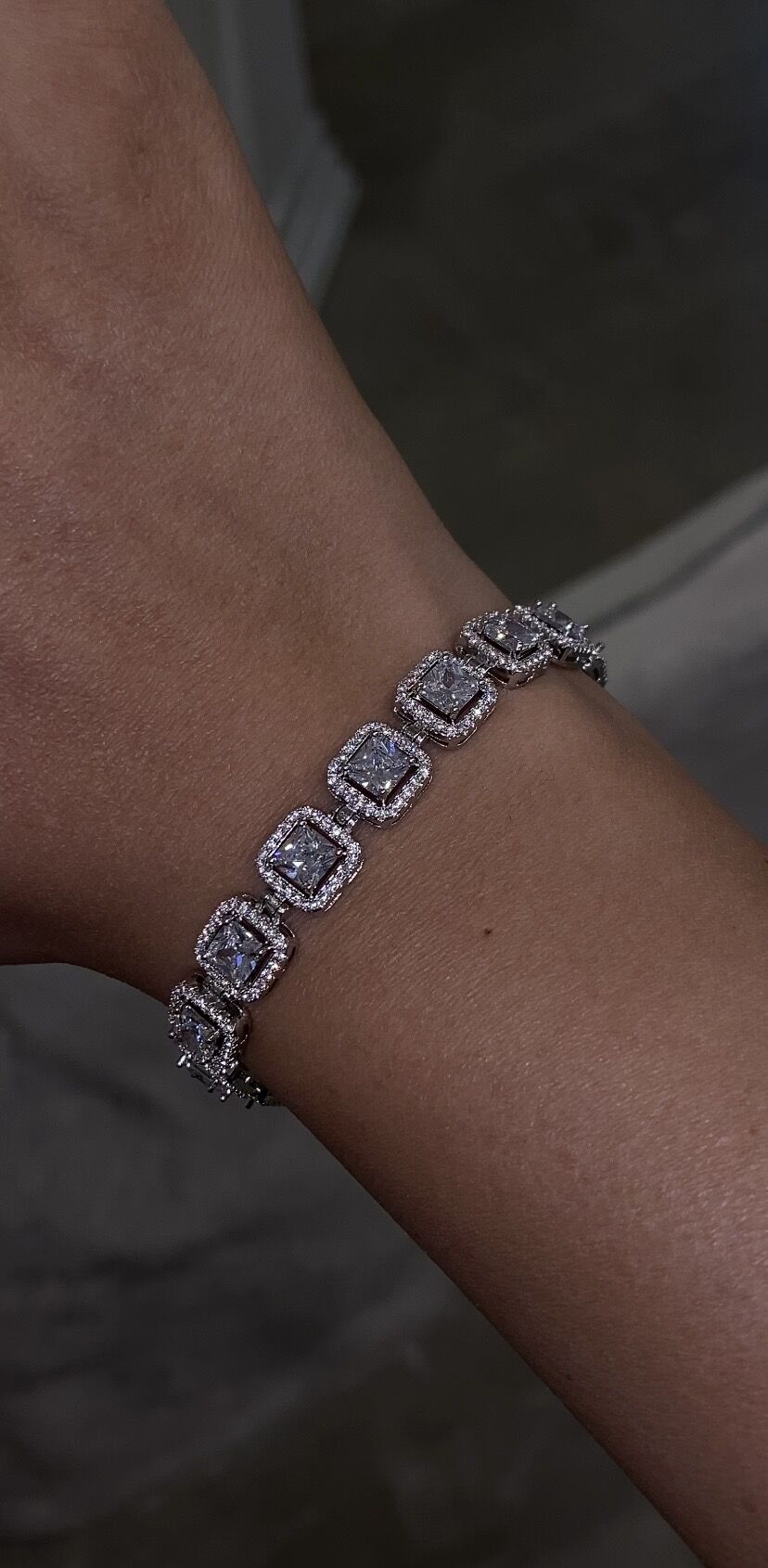 Kare baget taşlı bileklik