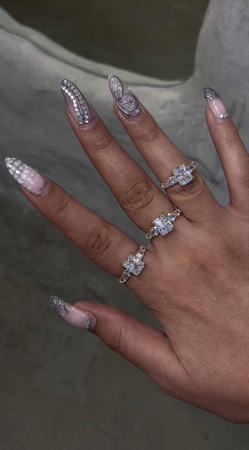 Baget taşlı gold renk yüzük