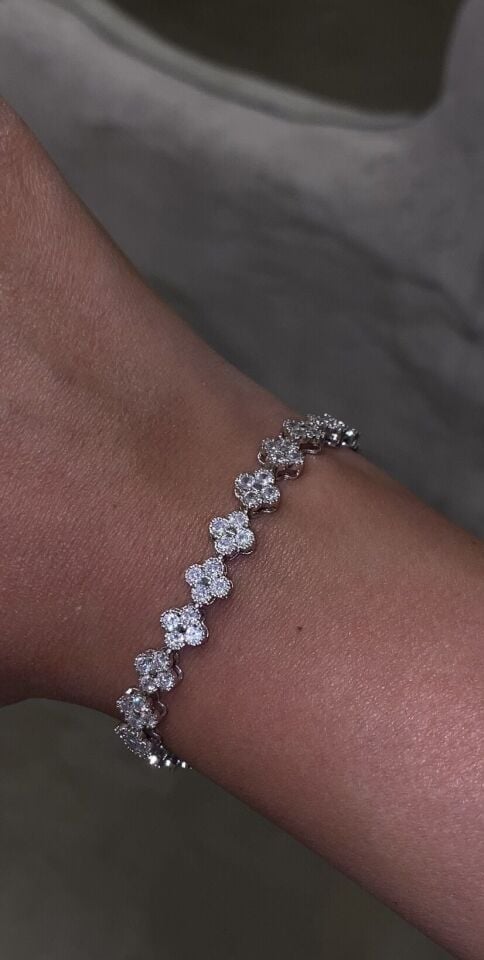 Taşlı yonca bileklik gümüş renk